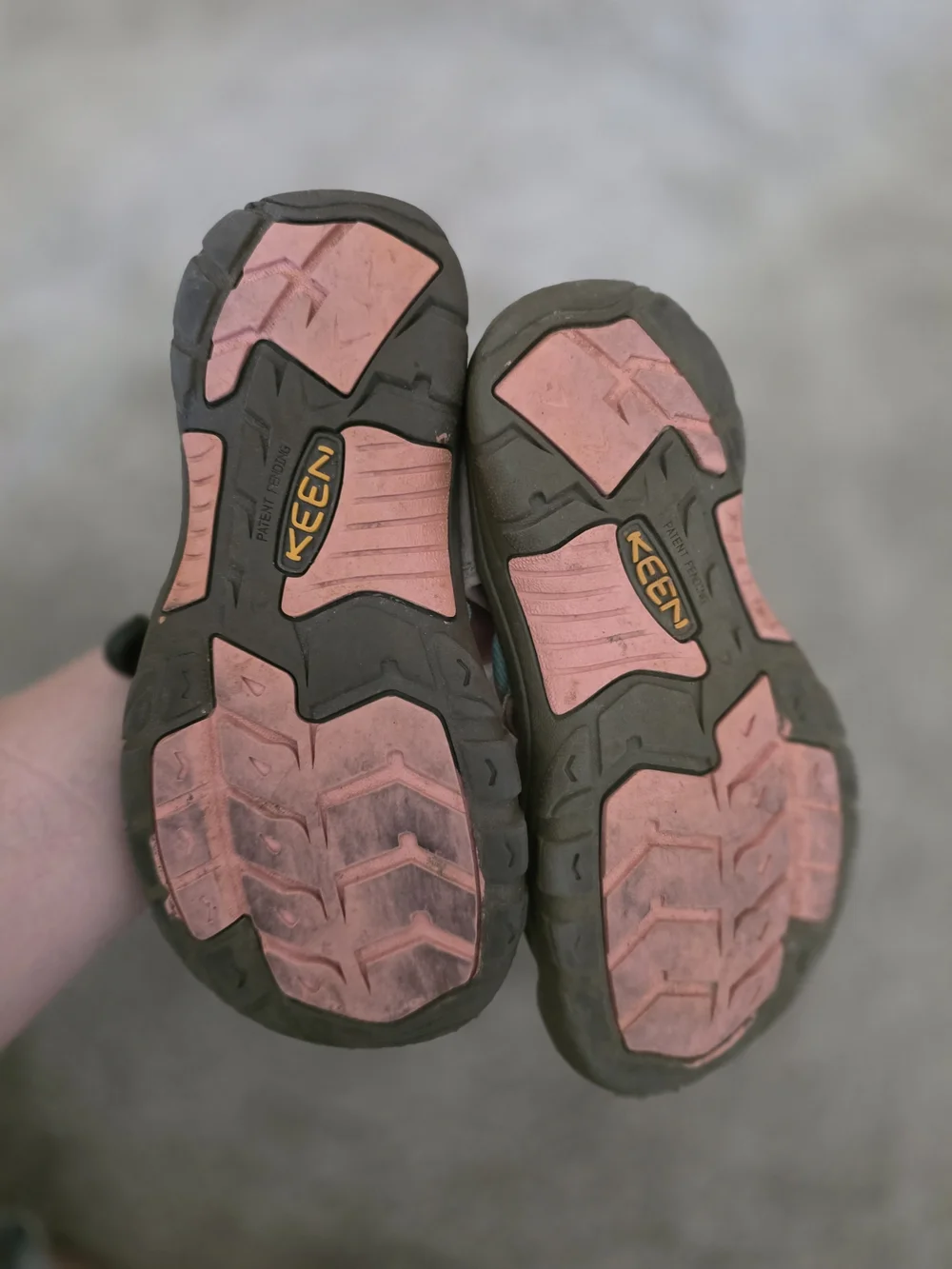 Keen Kids Multicolor Striped Pink Green Blue Closed-Toe Sandals